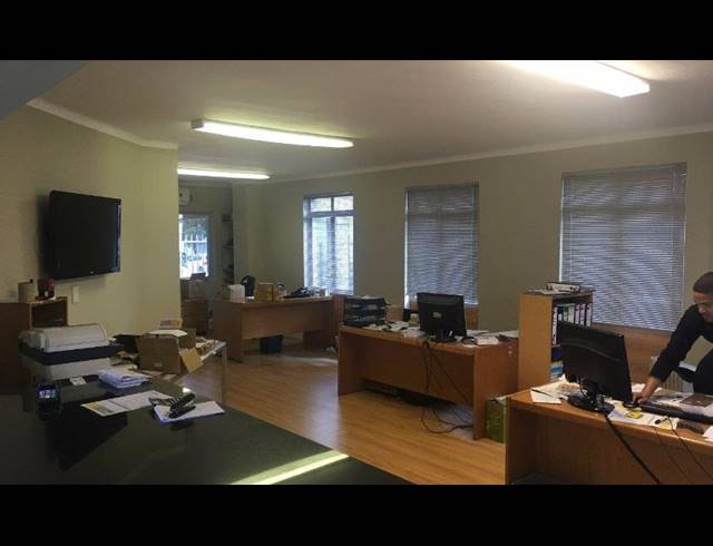 810M² WAREHOUSE TO LET IN EPPING INDUSTRIAL
